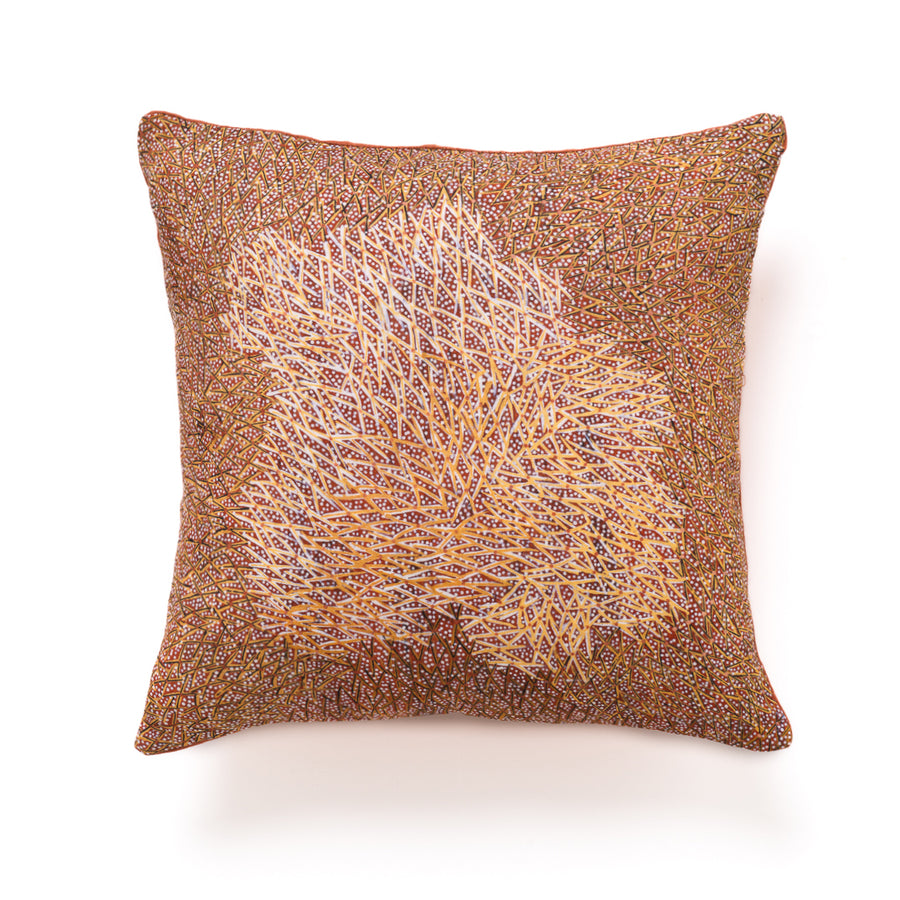 Cushion Cover – Gulumbu Yunupingu, Garak, the Universe